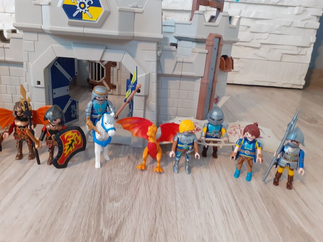 Zamek . Playmobil