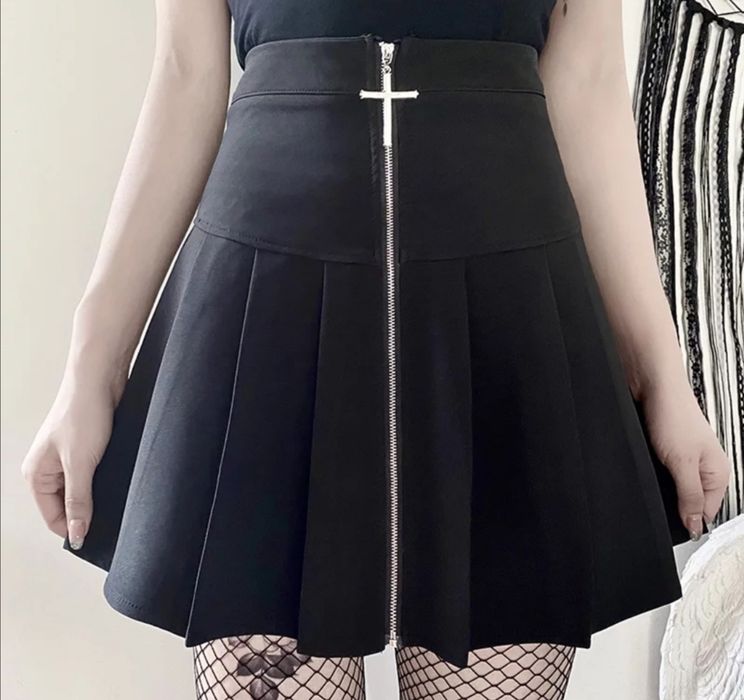 Ołówkowa gotycka spódnica z krzyżem krzyż cross gothic goth moon