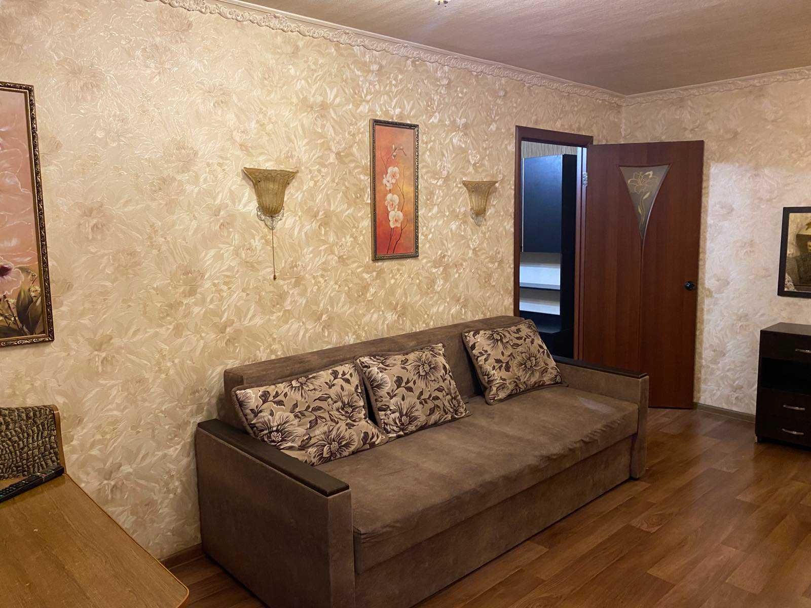 Продам 2комн.квартиру пр.Аэрокосмический,метро.Гагарина. Сертификат