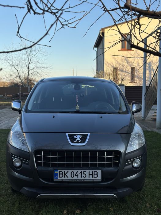 Продам Peugeot 3008 2010 рік