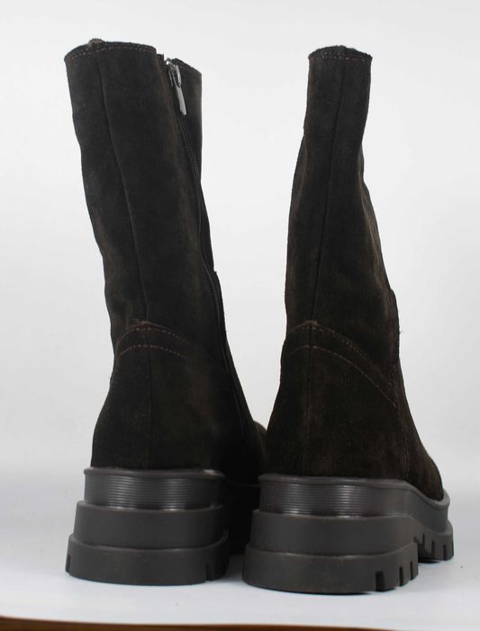 Nowe zamszowe botki Inuovo roz. 39