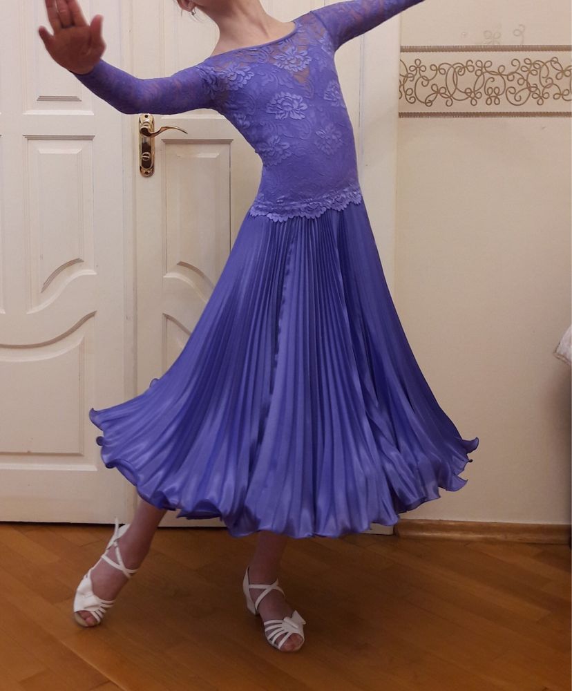 Платье для бальных танцев