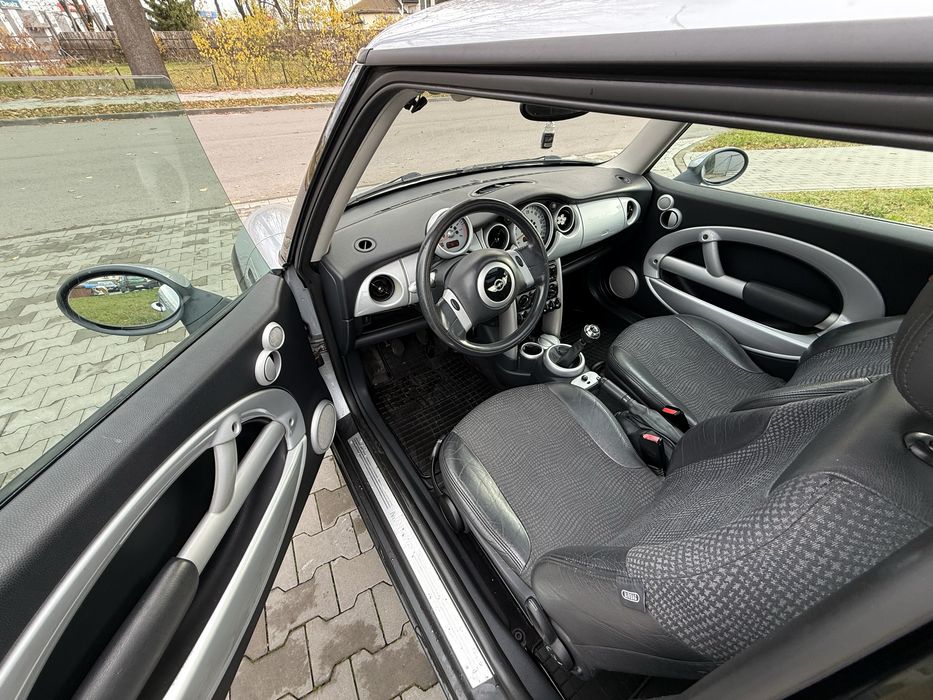 Ładny Mini Cooper 1wł skóra panorama tylko 190tys km