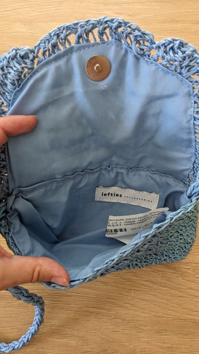 Панамка і плетена сумочка