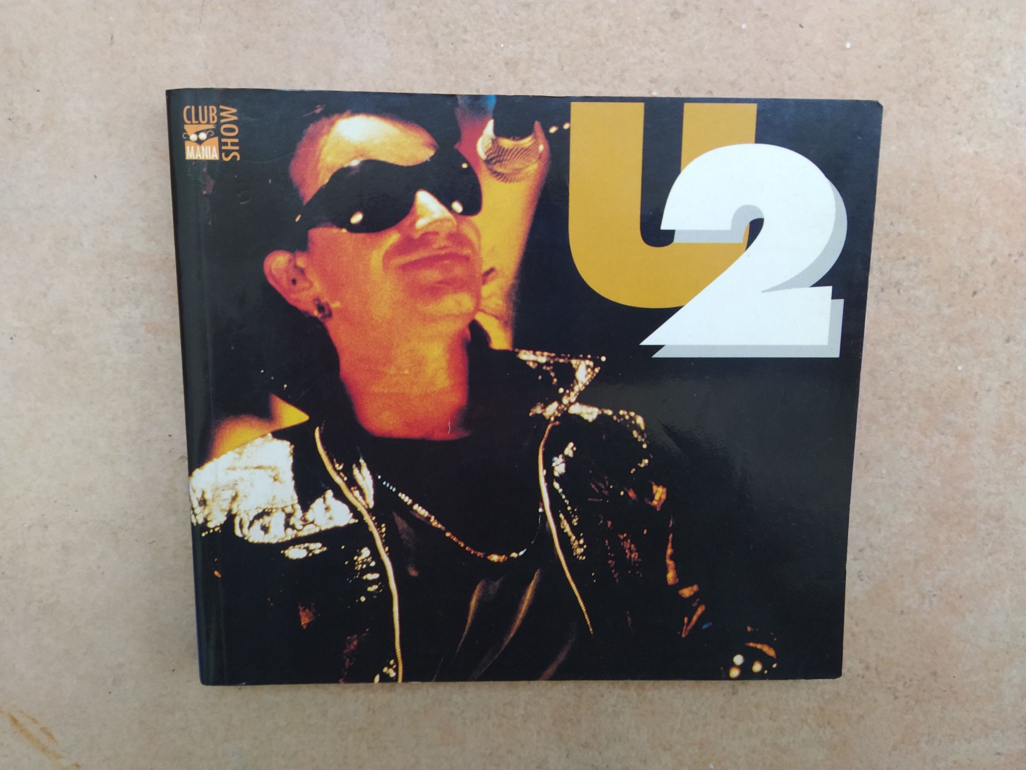 Livro da banda U2 de Mark Taylor