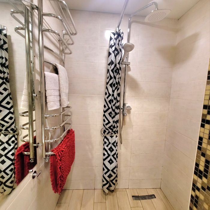 ЦЕНТР ,СДАЁТСЯ ПОСУТОЧНО от хозяина , прекрасная локация!