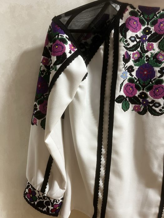 Розпродаж вишиванки!