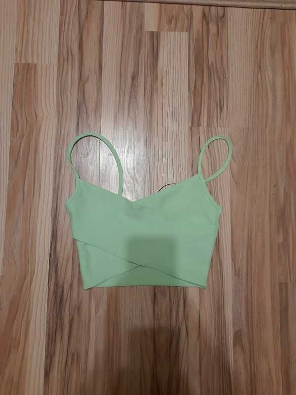 Zielony crop top Stradivarius rozm S