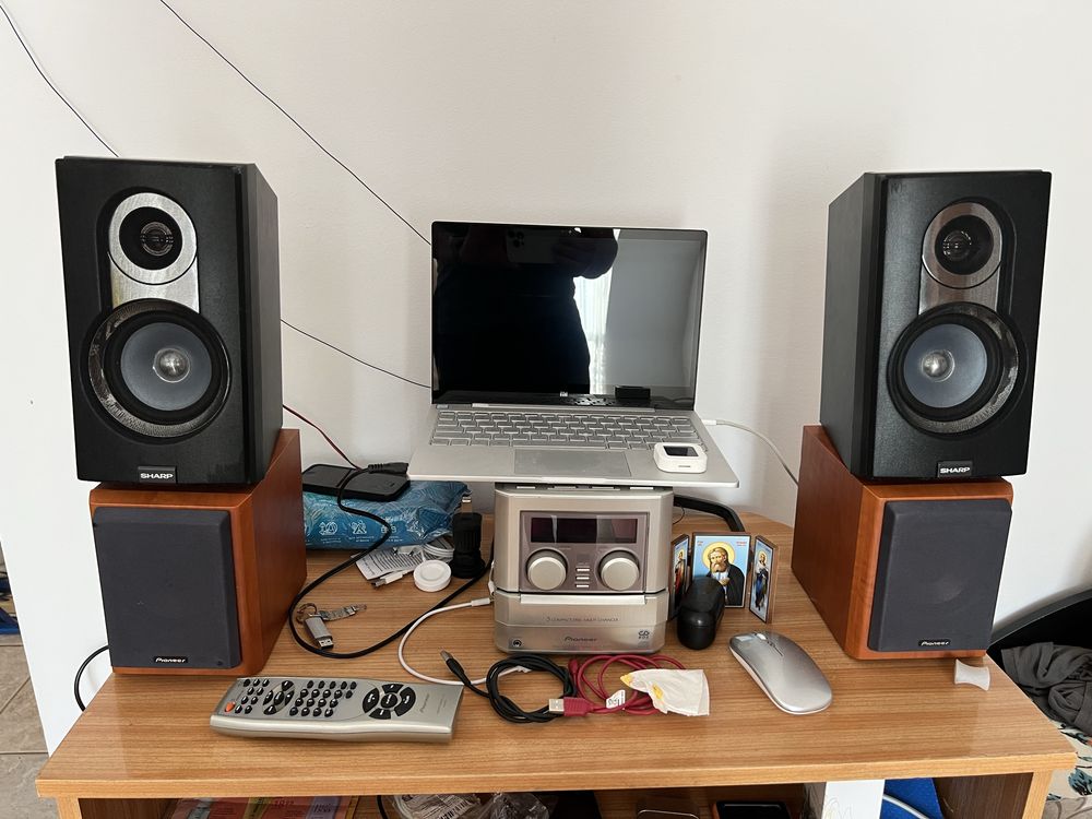 Sharp Speakers Bookshelf Black CP-XL1100H Hifi Compact 20w 8 Ohms