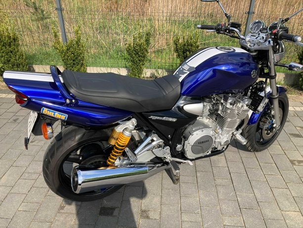 Yamaha  XJR 1300