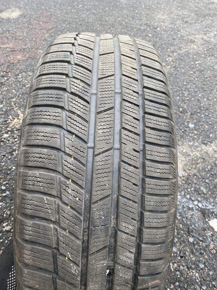 Гума(ризина,шини) Toyo 215/55/17 зимова