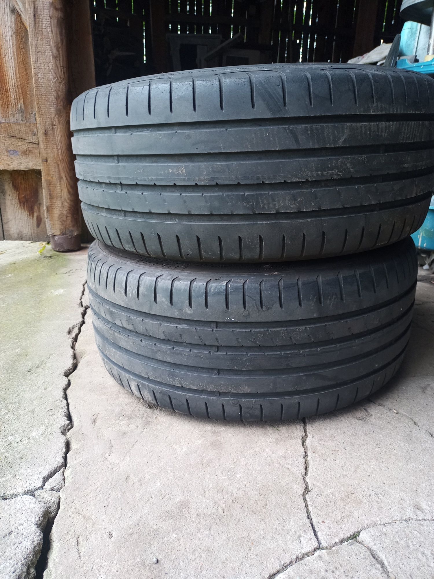 235/40 R18 GoodYear rok 17