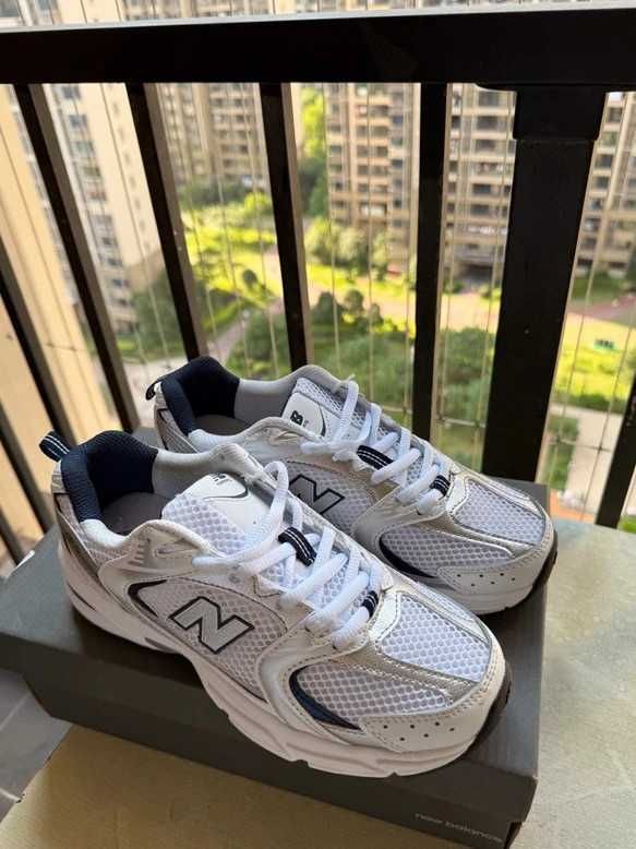 white* Damskie New Balance530 UnisexTrampki roz. 39.5