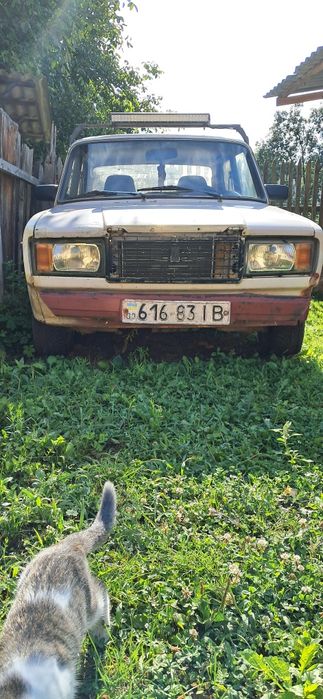 Продам бо стоїть  дзвоніть  є обмін