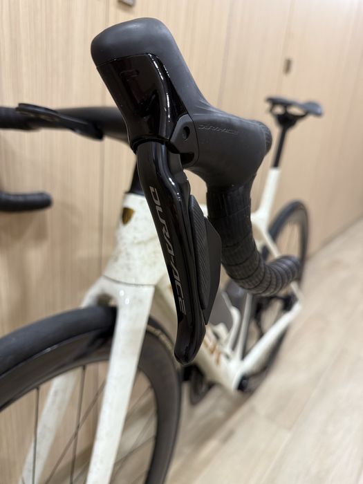 Trek Madone SLR 9 Gen 8 2025