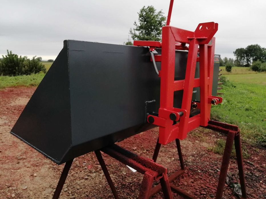 Łyżka na Tuz-na tył traktora. Łycha do materiałów sypkich z kiprem