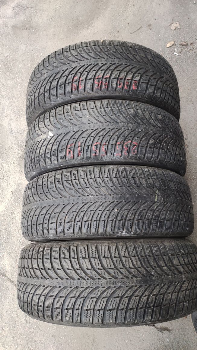 235/55 R-19 Michelin