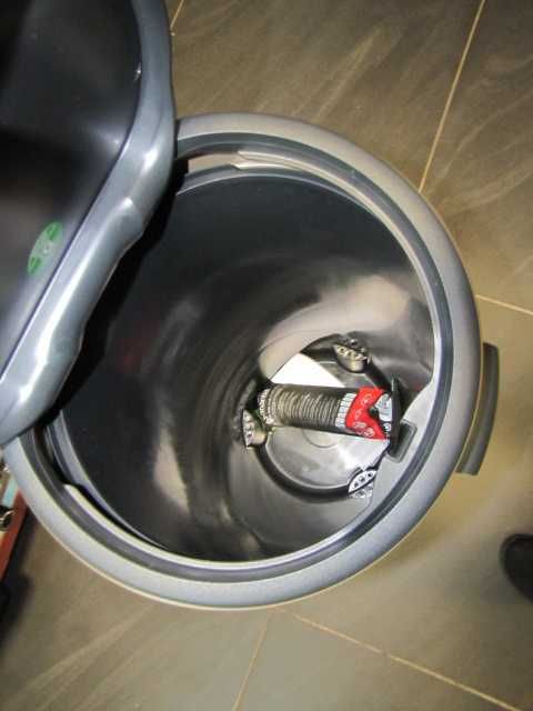 Kosz na śmieci 30L Soft-Touch dotykowy Brabantia metaliczne złoto