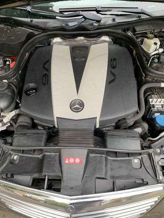 Mercedes Benz E350 повний привід 2011 рік