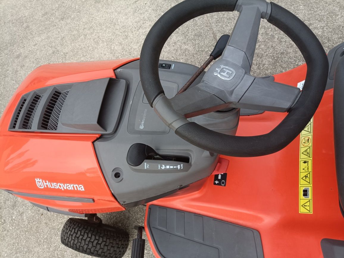 Trator Husqvarna