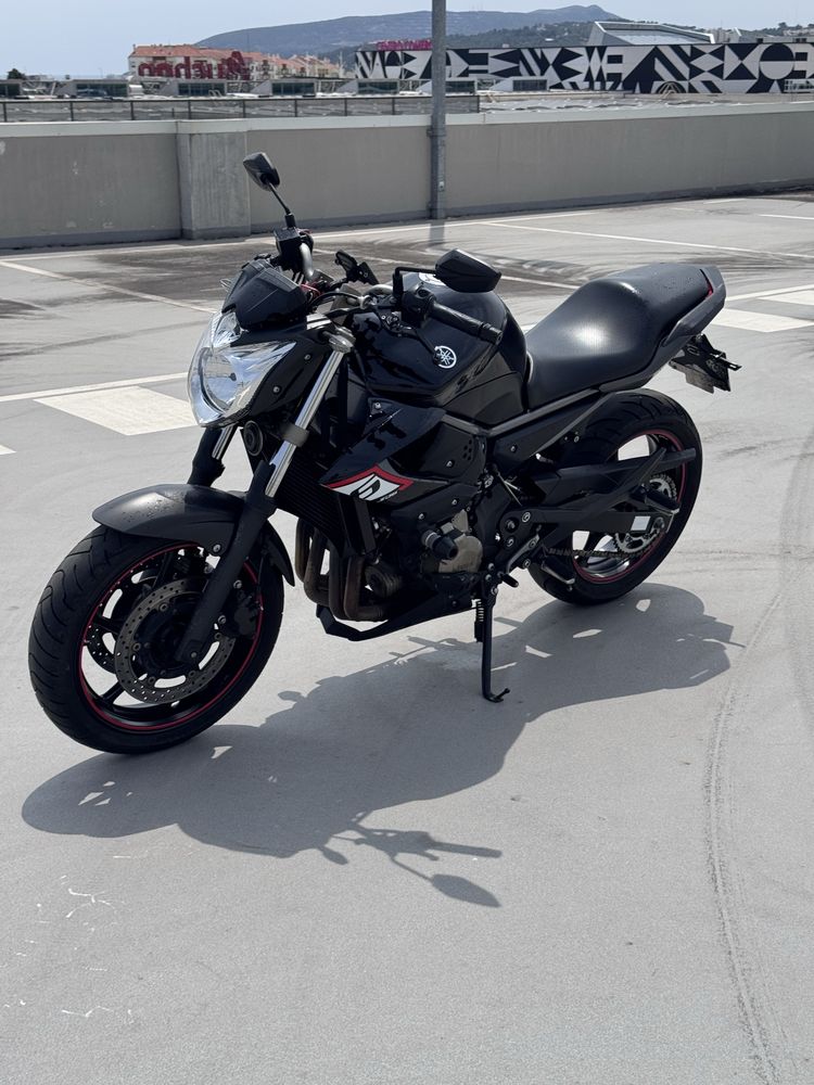 XJ6 moto muito nova moto de pista