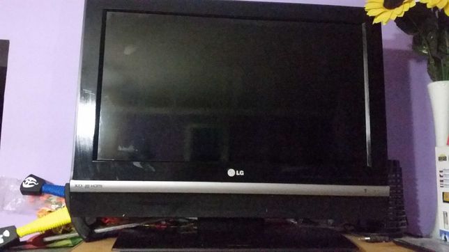 Telewizor LG LCD 26 cali