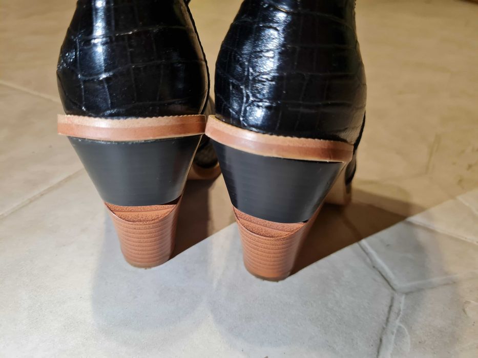 Чобітки козаки Fendi