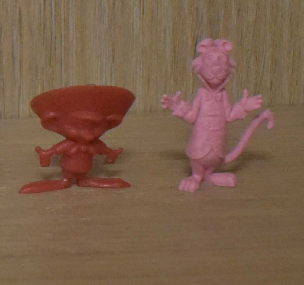 7 Figuras monocromáticas - (Lote 4)