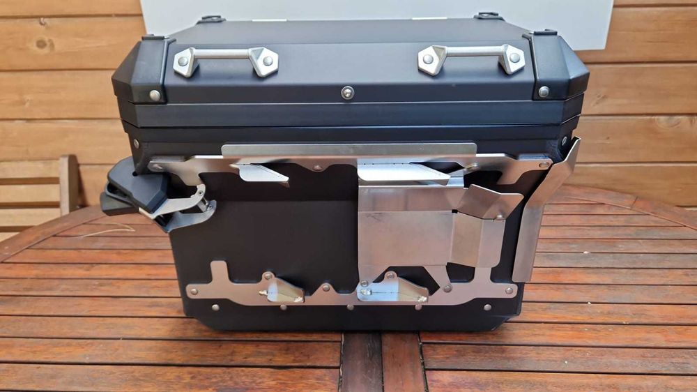 BMW K50 K51 Kufer aluminiowy prawy czarny NOWY oryginalny K81 K82