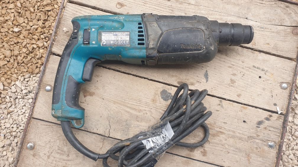 Makita HR2470 wiertarka SDS udarowa