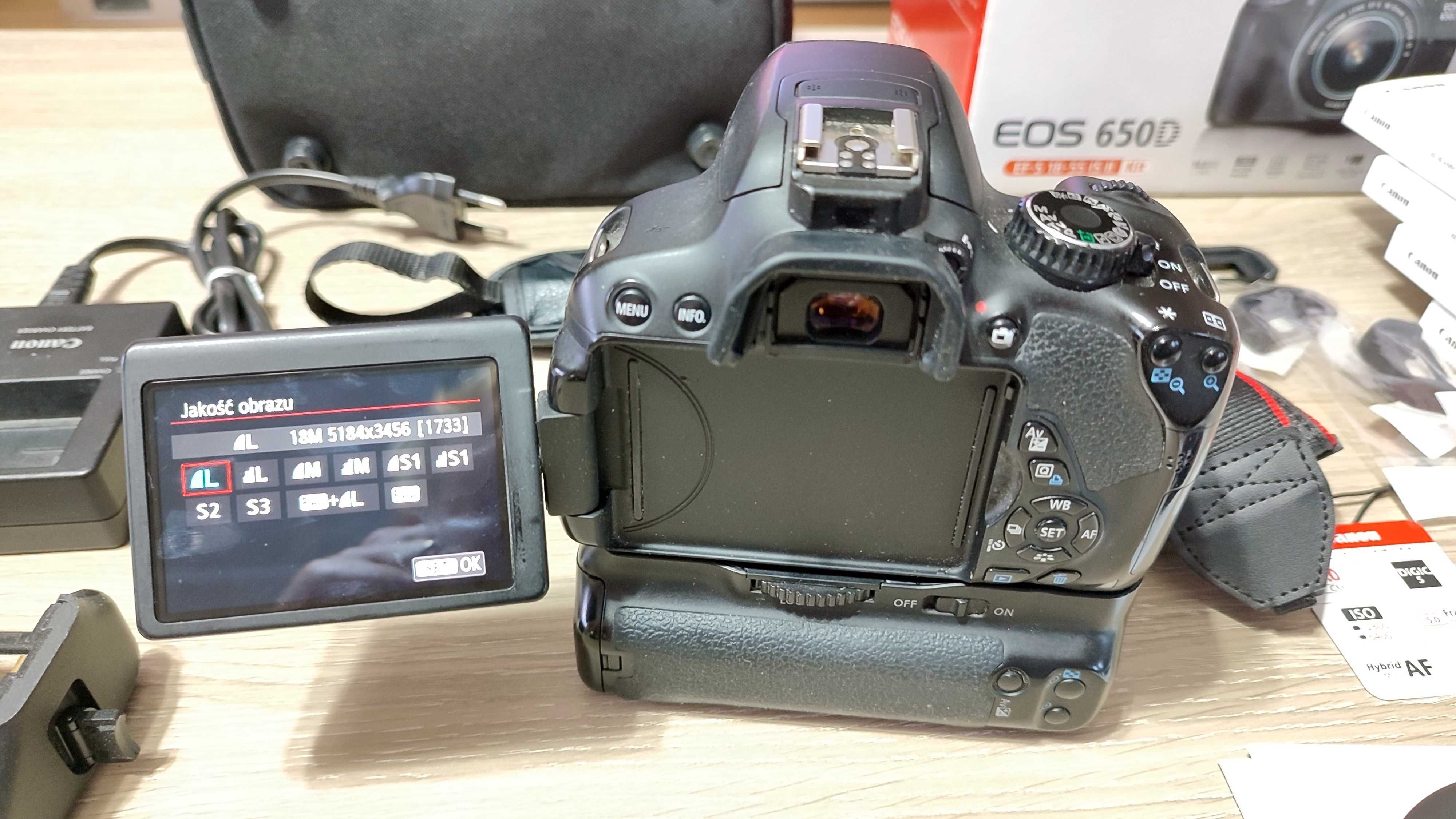 Canon EOS 650D Body Korpus, Grip Battery Pack Newell BG-E8, Torba