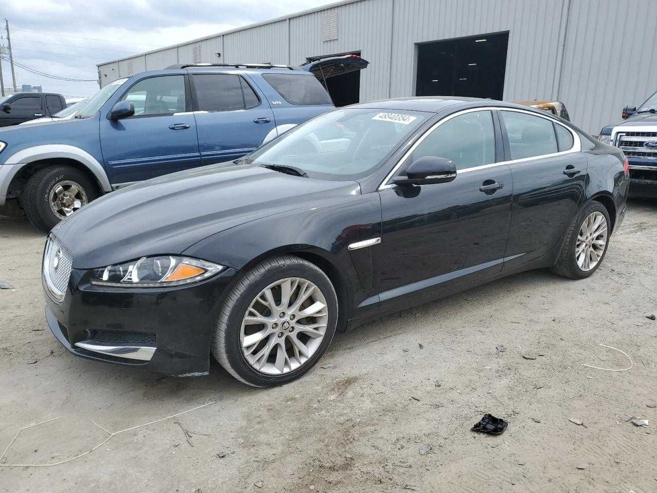 2013 Jaguar Xf BLUE