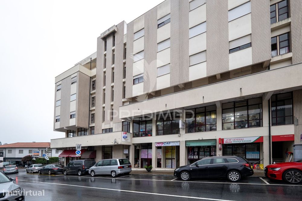 Apartamento T3 equipado e mobilado, localizado em Terras de Bouro.