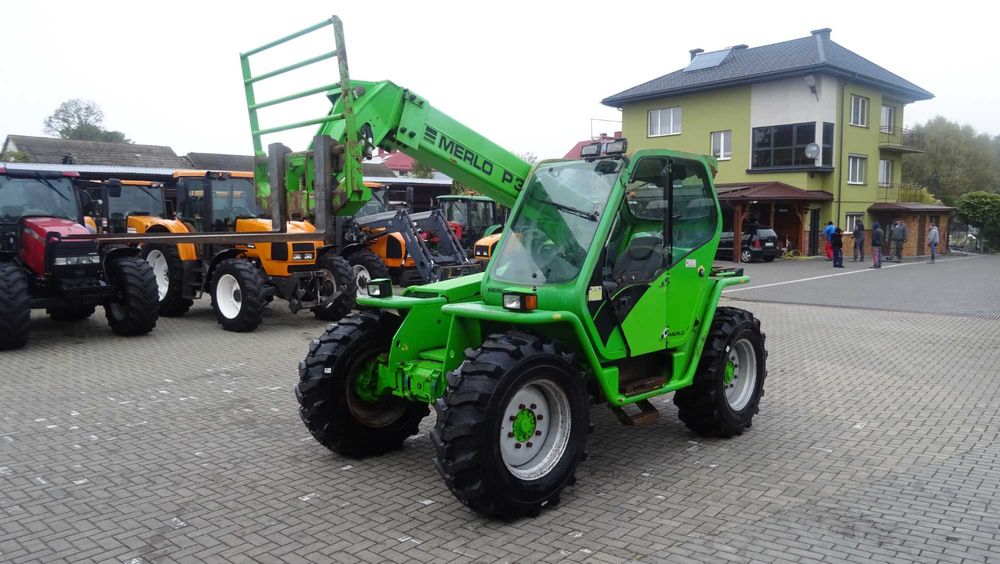 Ładowarka teleskopowa MERLO P33.7 sprowadzona 2004r.