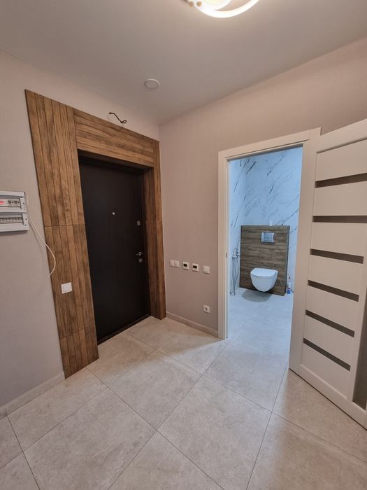 Продам 1-кім Варшавський квартал 40м2  Ремонт