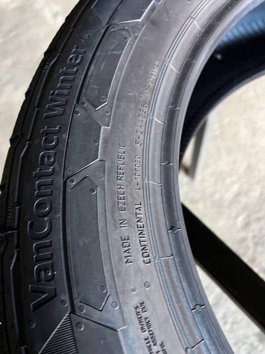Розпаровка 215/60 r17c Continental Van Contact Winter 2019р (389)