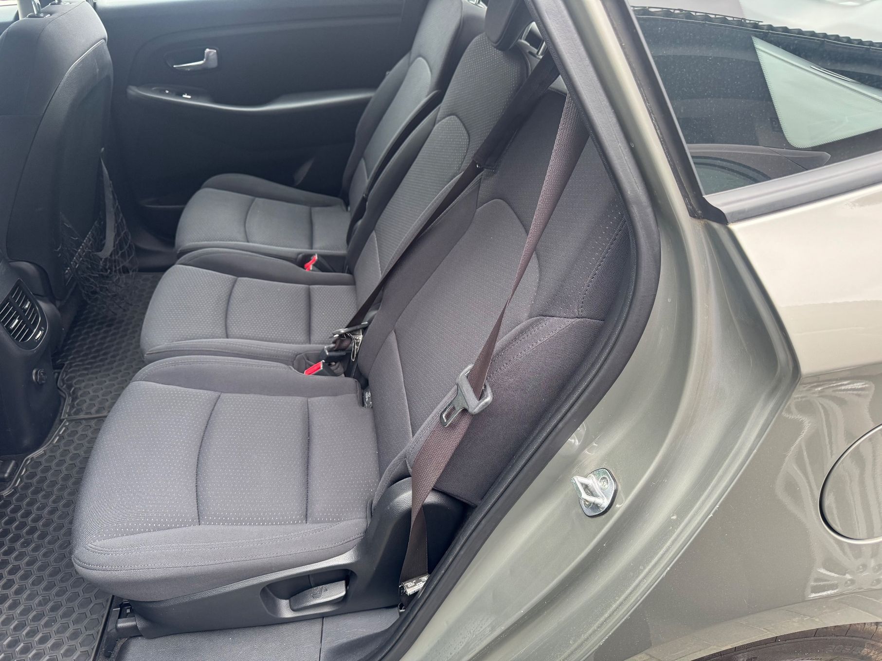 Kia Carens LED*benzyna 1.6*niski udok. przebieg*Bezwypadkowa