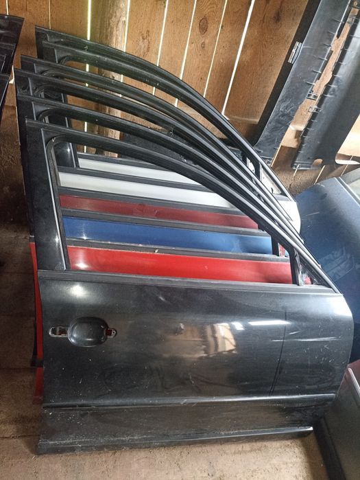 Продам двері пасат б 5