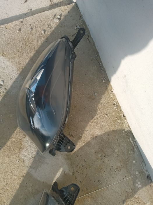 Seat ibiza 4 сеат ібіза рестайл 2012-2017 фарв