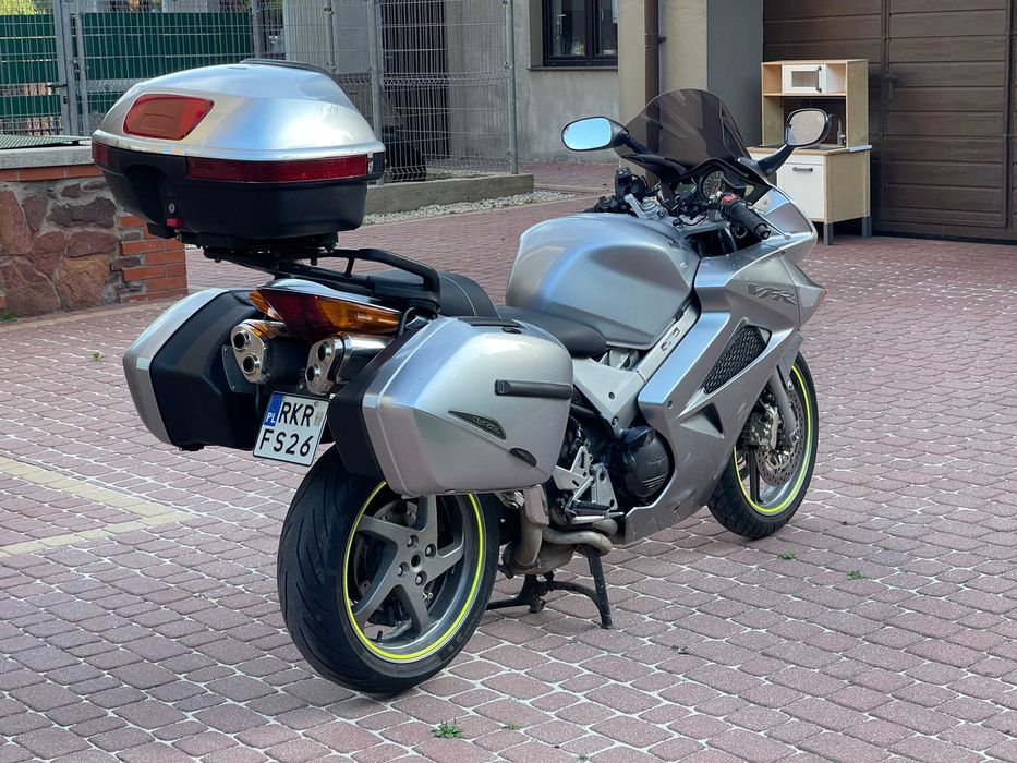 Honda VFR 800 VTEC ABS zamiana