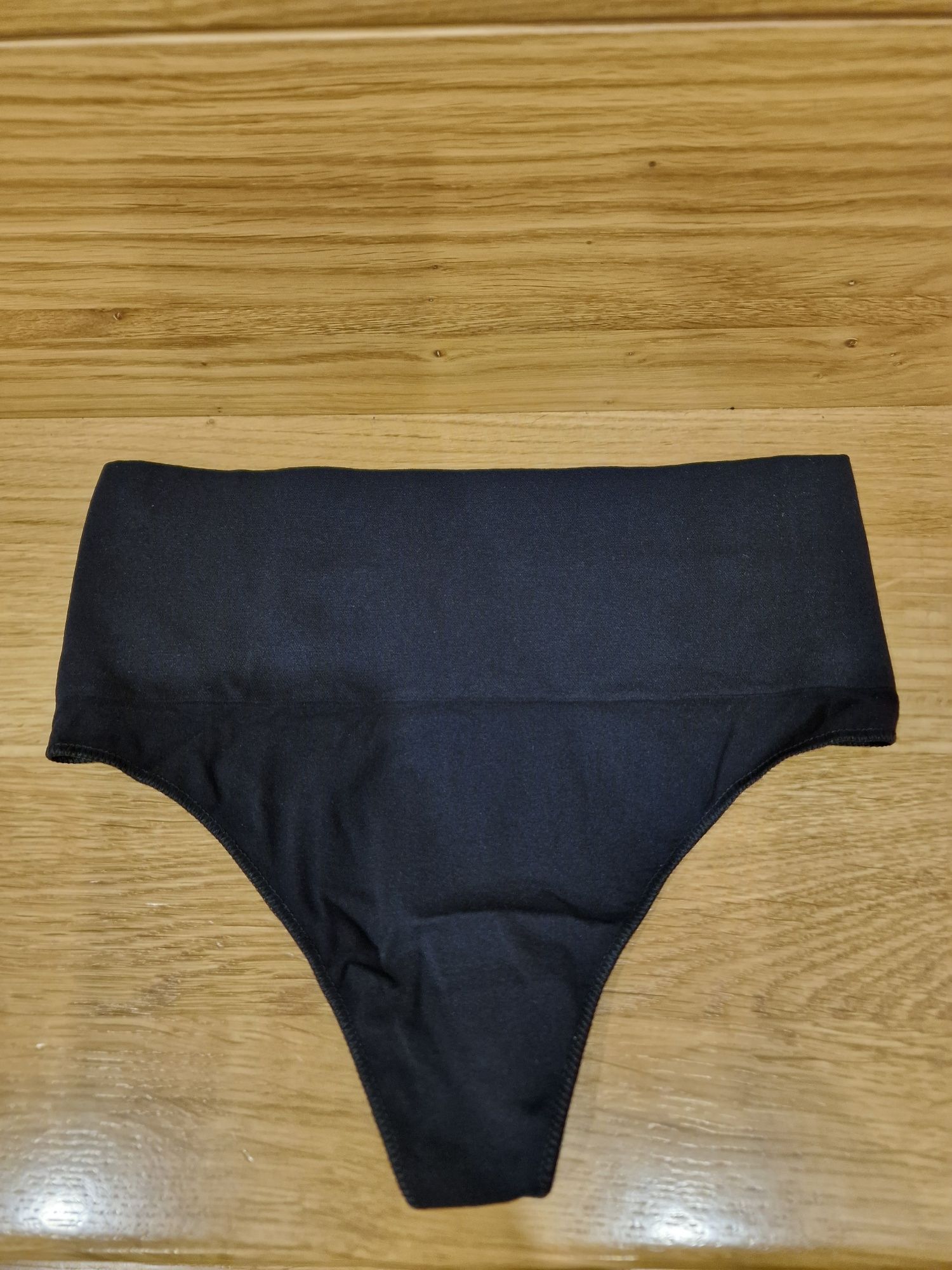 Gatta Sensual Skin String Correct rozmiar M