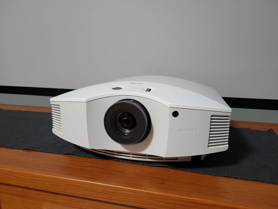 Projektor kinowy Sony VPL-HW40ES