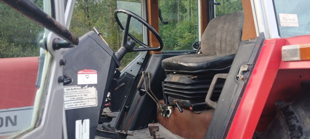 Massey ferguson  699