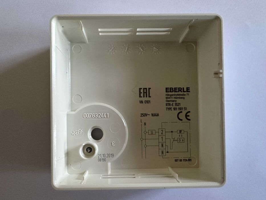 Termostat pokojowy do ogrzewania RTR-E 3521/16A Eberle