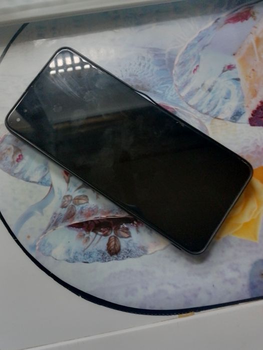 Телефон Infinix Zero 8