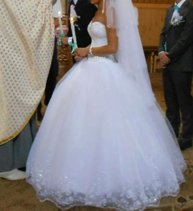 Свадебное платье. Весільна сукня. Весільне плаття