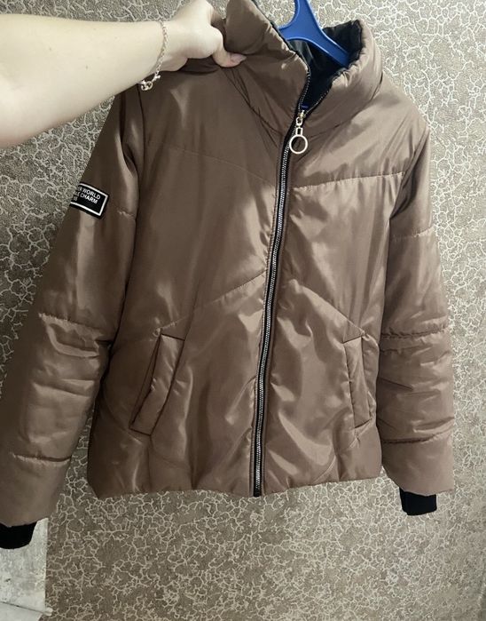 Жіноча курточка для дівчини жінки