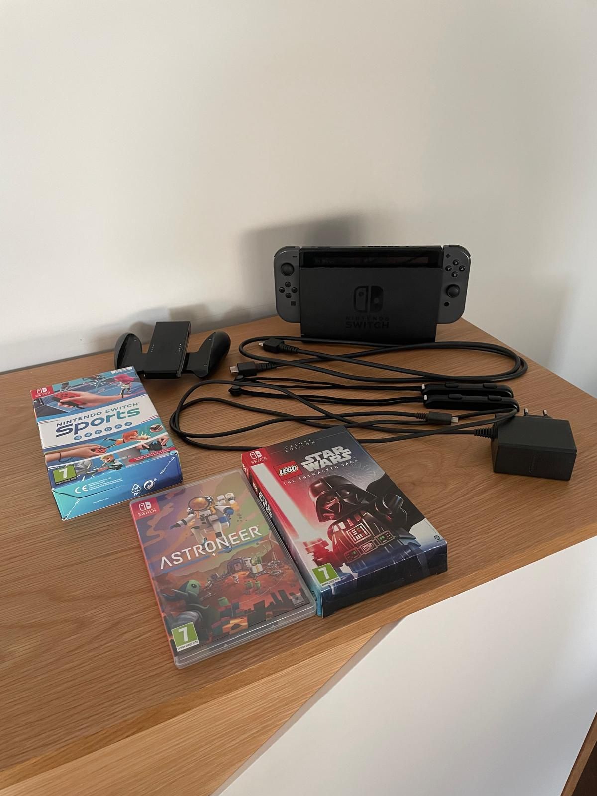 Consola Nintendo Switch e jogos