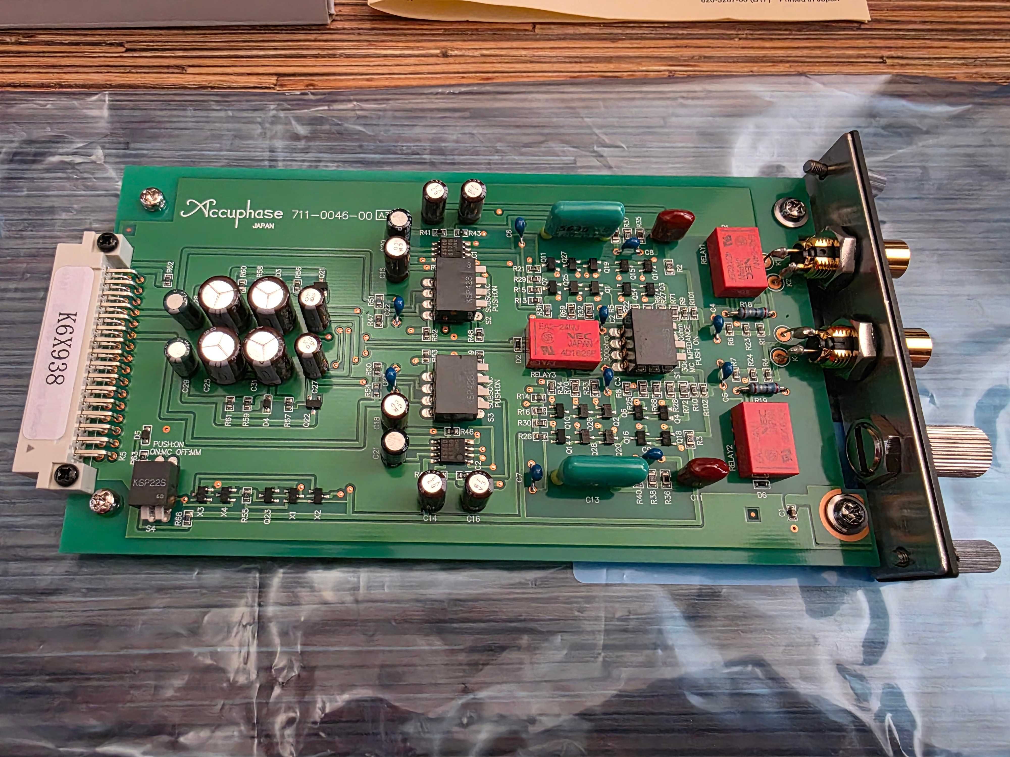 Przedwzmacniacz gramofonowy Accuphase AD-30