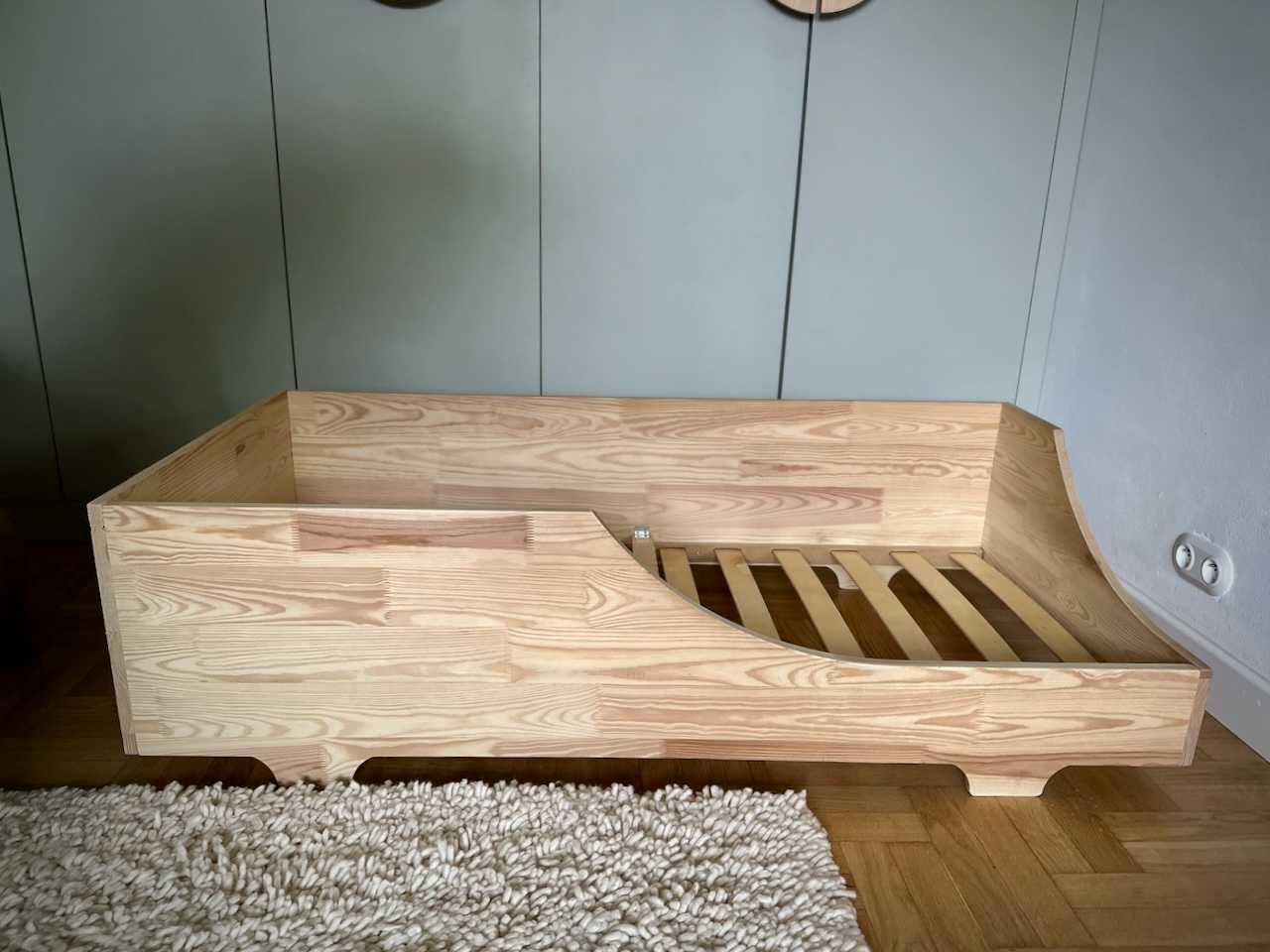 Zestaw Łóżko dla dzieci drewniane 140x70 z materacem lateksowym